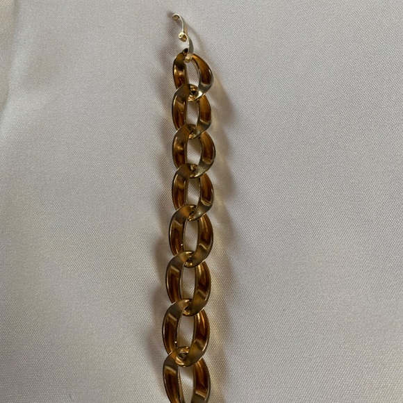 🎉Host Pick🎉.Dior Vintage Antique Gold Curb Link Chain Bracelet! - Picture 4 of 11